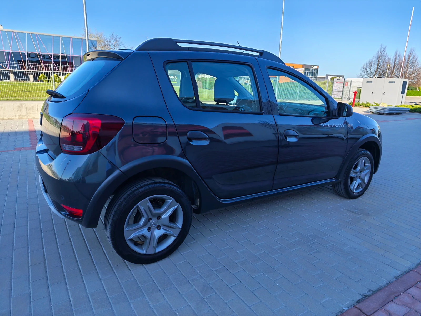 Dacia Sandero 1.0 BENZIN 90 KN STEPWAY, снимка 5 - Автомобили и джипове - 54140738