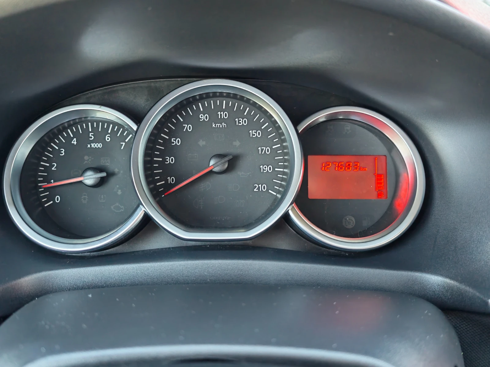 Dacia Sandero 1.0 BENZIN 90 KN STEPWAY, снимка 15 - Автомобили и джипове - 54140738