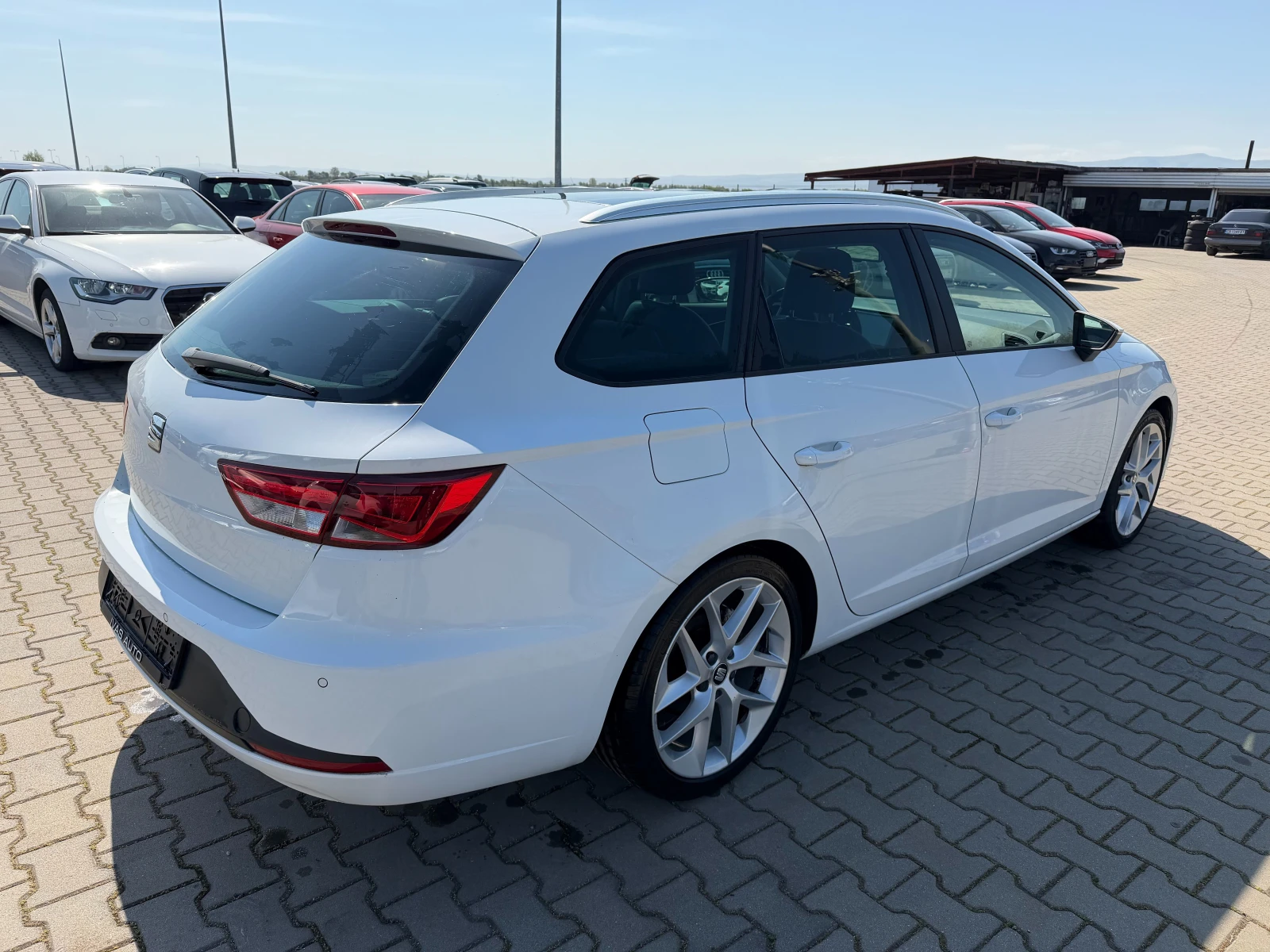 Seat Leon FR AVTOMAT/NAVI/KOJA/PANORAMA EURO 5, снимка 6 - Автомобили и джипове - 54342986