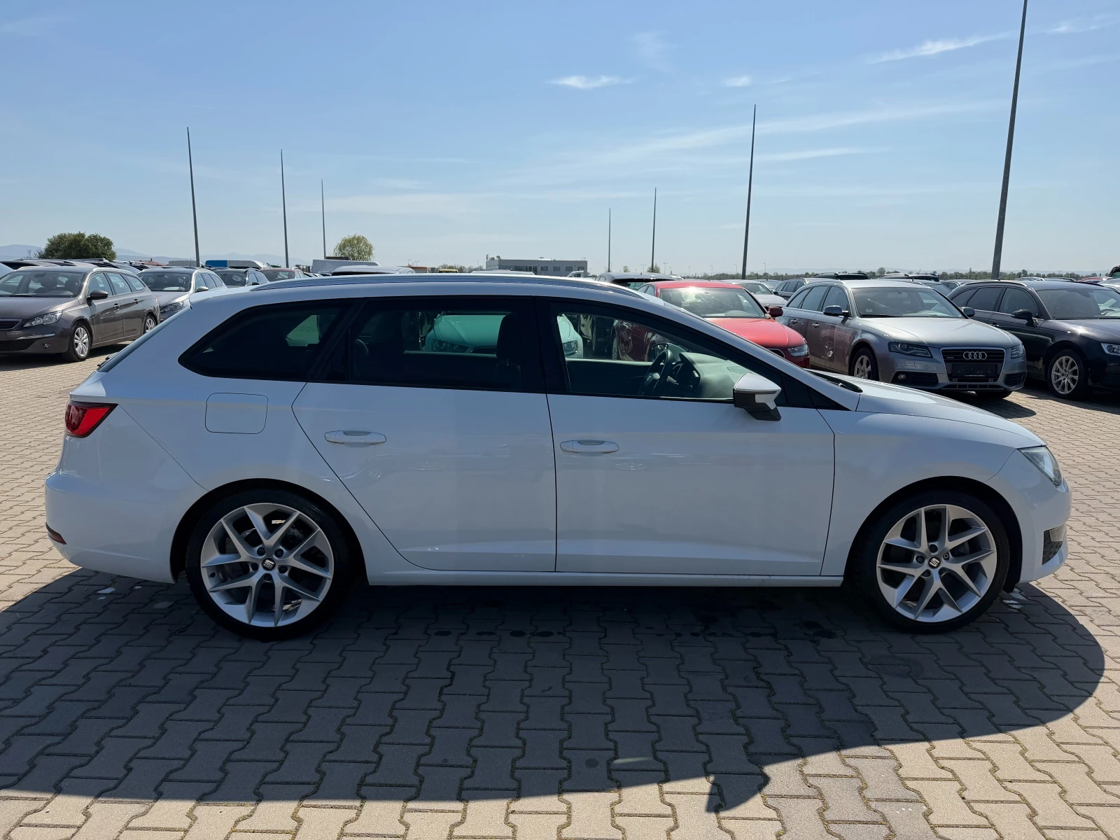 Seat Leon FR AVTOMAT/NAVI/KOJA/PANORAMA EURO 5, снимка 5 - Автомобили и джипове - 54342986