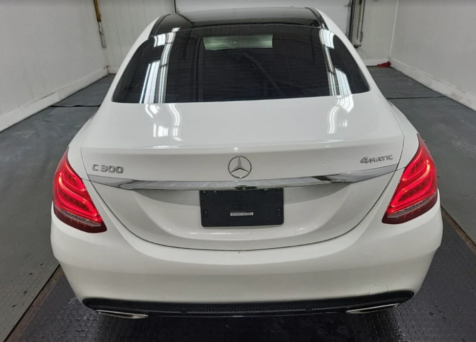 Mercedes-Benz C 300 2.0 CARFAX, снимка 5 - Автомобили и джипове - 54598280