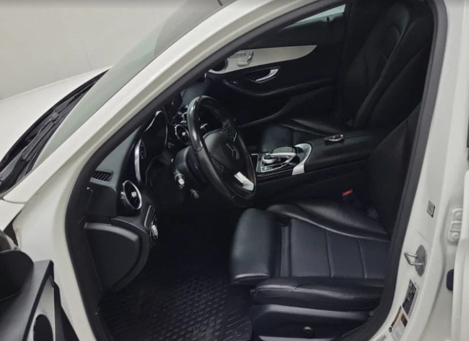 Mercedes-Benz C 300 2.0 CARFAX, снимка 7 - Автомобили и джипове - 54598280