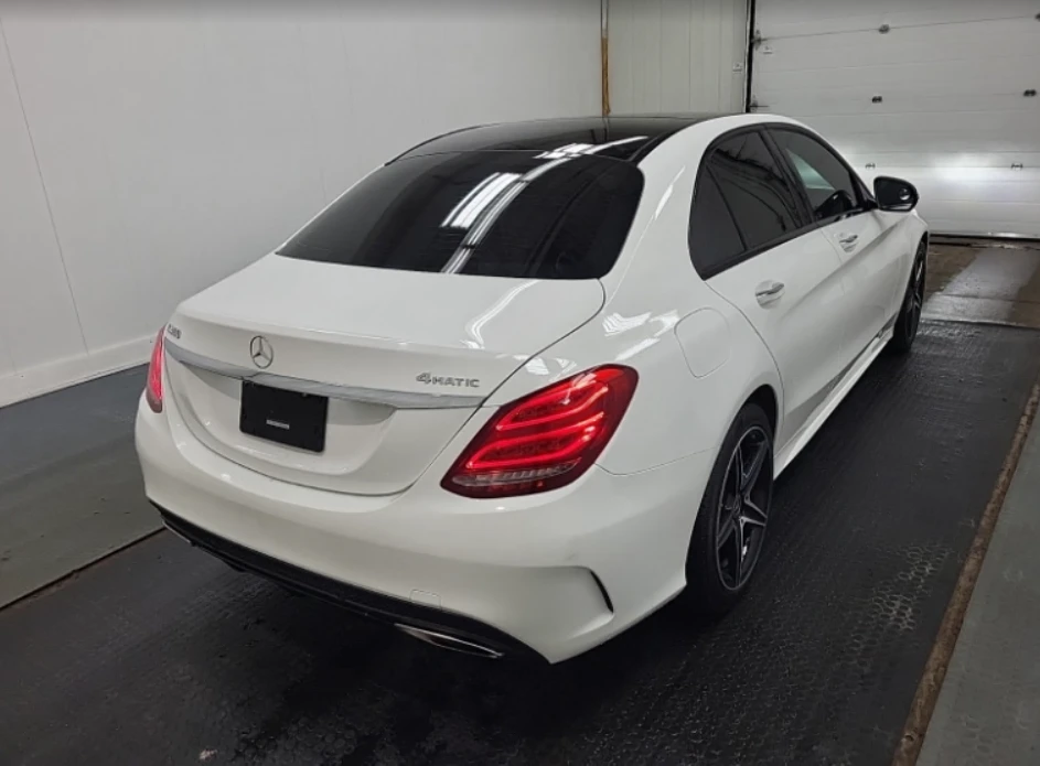 Mercedes-Benz C 300 2.0 CARFAX, снимка 3 - Автомобили и джипове - 54598280