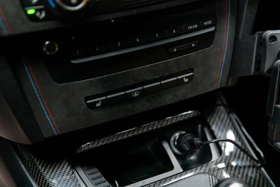 BMW M3 * AUTO* АВТОКРЕДИТ БЕЗ ПЪРВОНАЧАЛНА ВНОСКА* , снимка 9 - Автомобили и джипове - 54792207