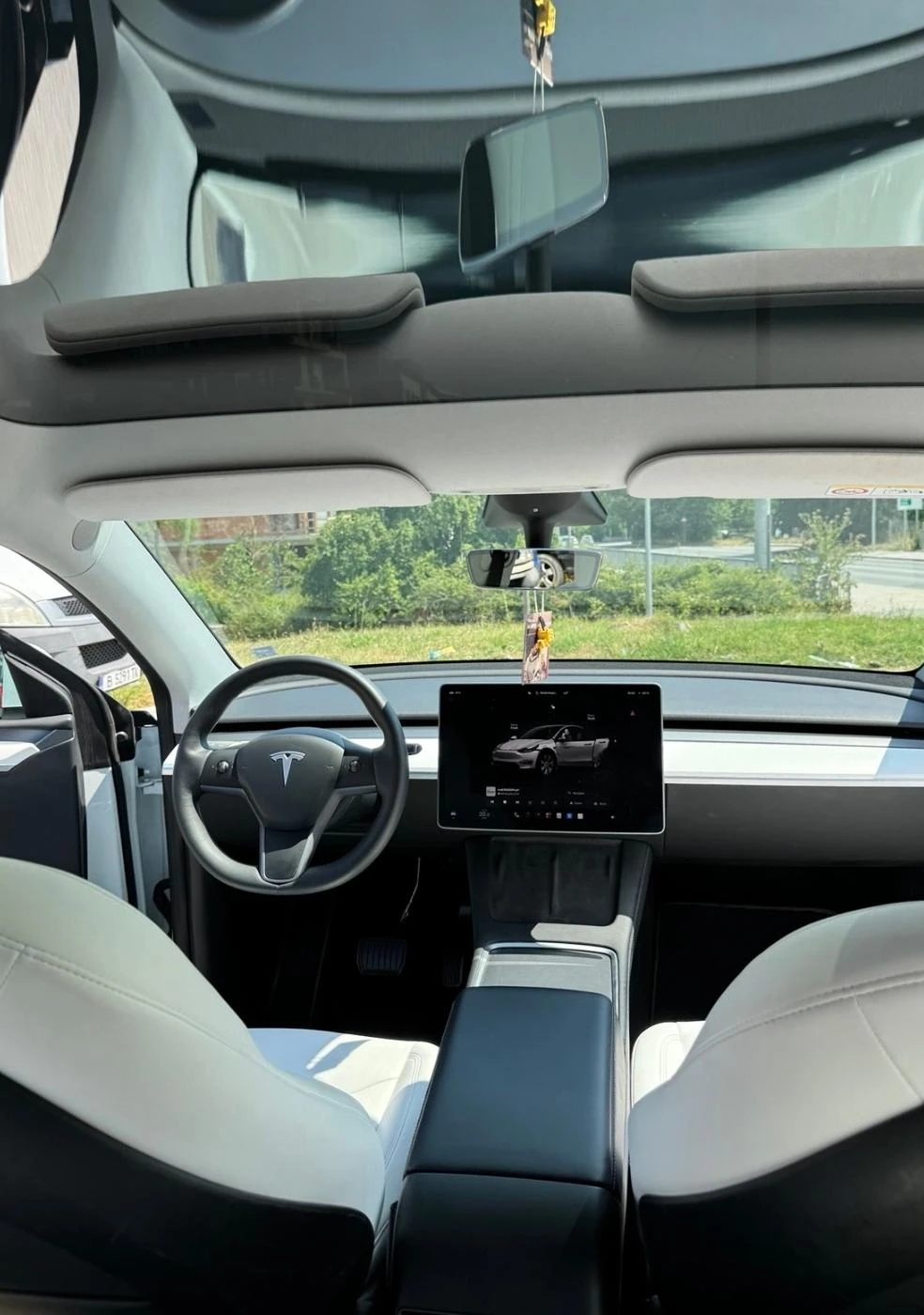 Tesla Model Y  4х4 Европейска Гаранция, снимка 13 - Автомобили и джипове - 55302244