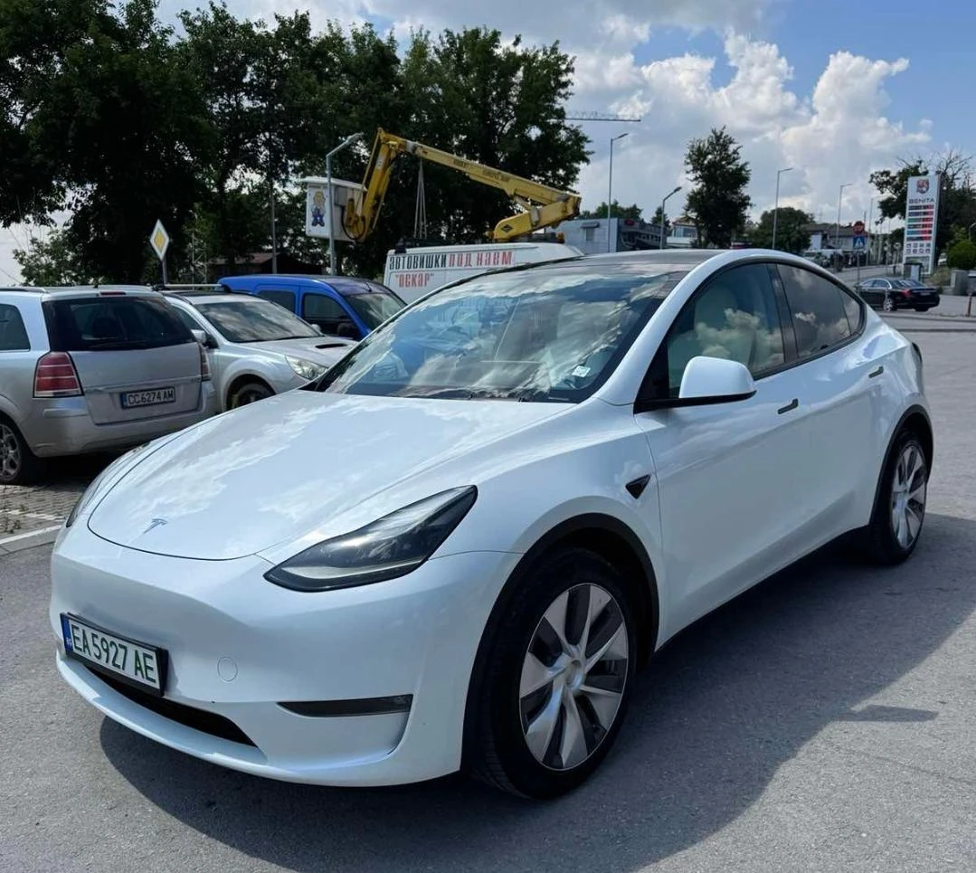 Tesla Model Y  4х4 Европейска Гаранция
