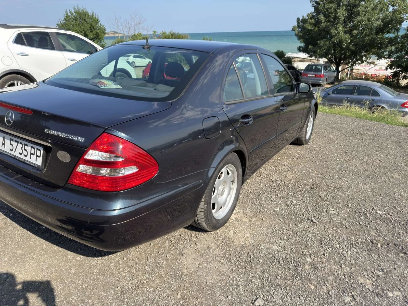 Mercedes-Benz E 200 Kompessor, снимка 6 - Автомобили и джипове - 55447921