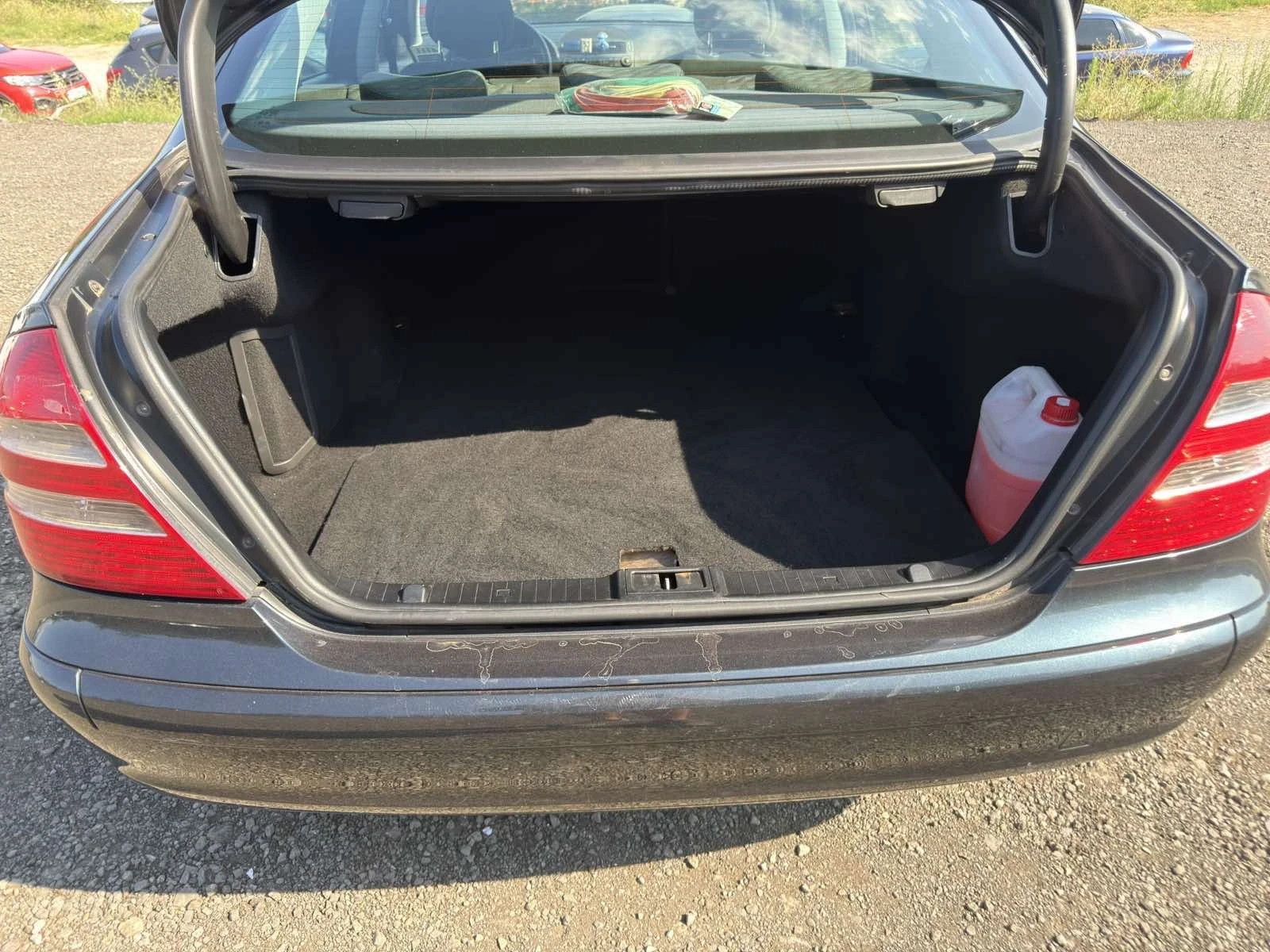 Mercedes-Benz E 200 Kompessor, снимка 7 - Автомобили и джипове - 55447921