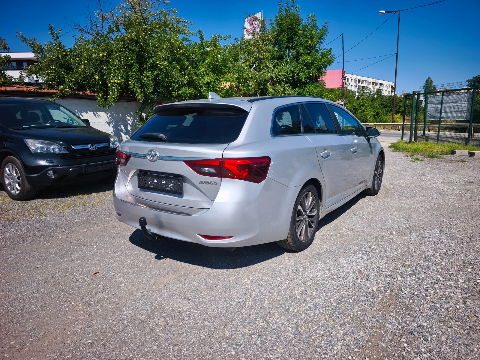 Toyota Avensis 2.0 D-4D Fcelift, снимка 6 - Автомобили и джипове - 55500495