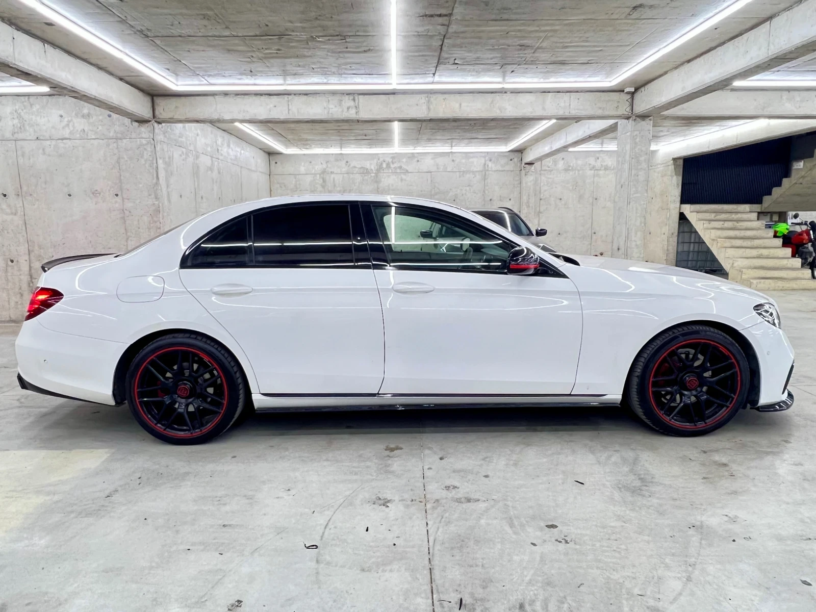 Mercedes-Benz E 220 D * BRABUS* EDITION 1, снимка 7 - Автомобили и джипове - 55636189