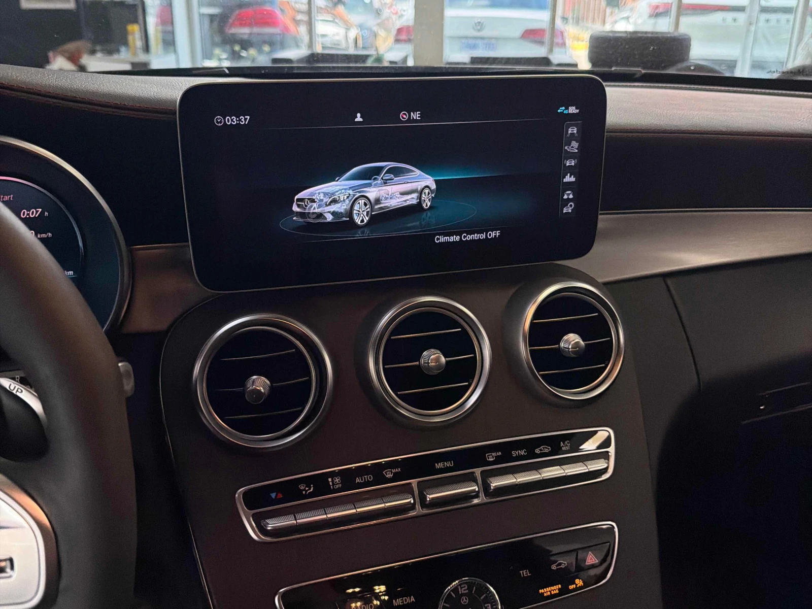 Mercedes-Benz AMG GT C * 43 * CARFAX * ЦЕНА ДО БГ, снимка 10 - Автомобили и джипове - 55804012