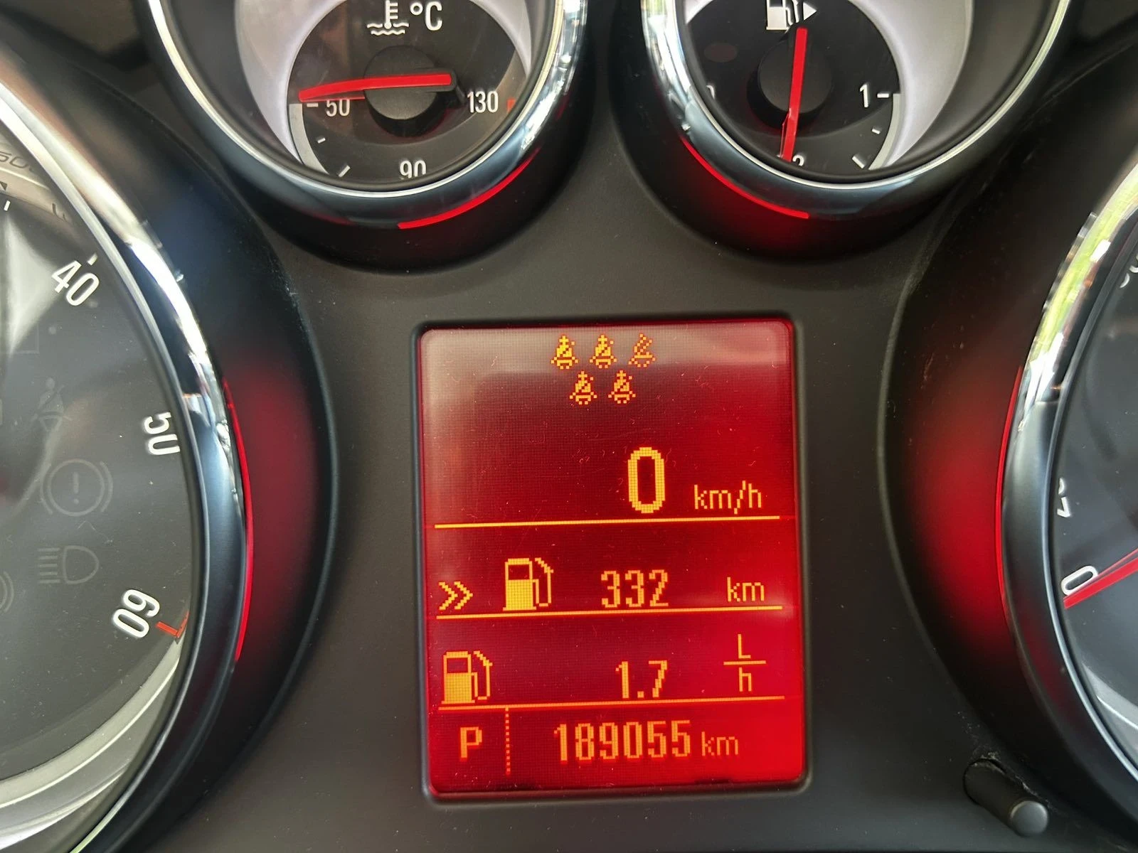 Opel Zafira 2.0 CDTI, снимка 11 - Автомобили и джипове - 55922336