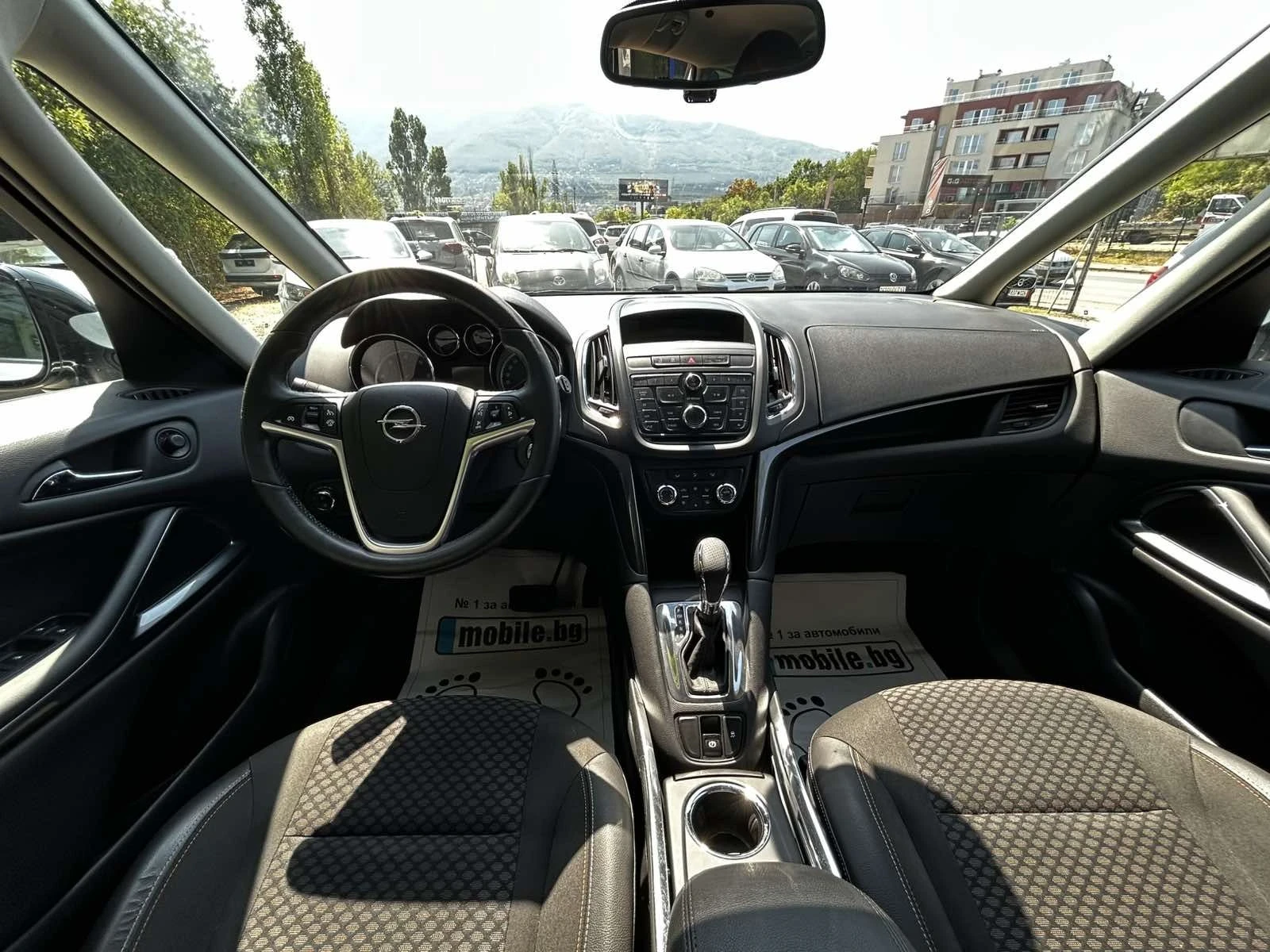 Opel Zafira 2.0 CDTI, снимка 9 - Автомобили и джипове - 55922336
