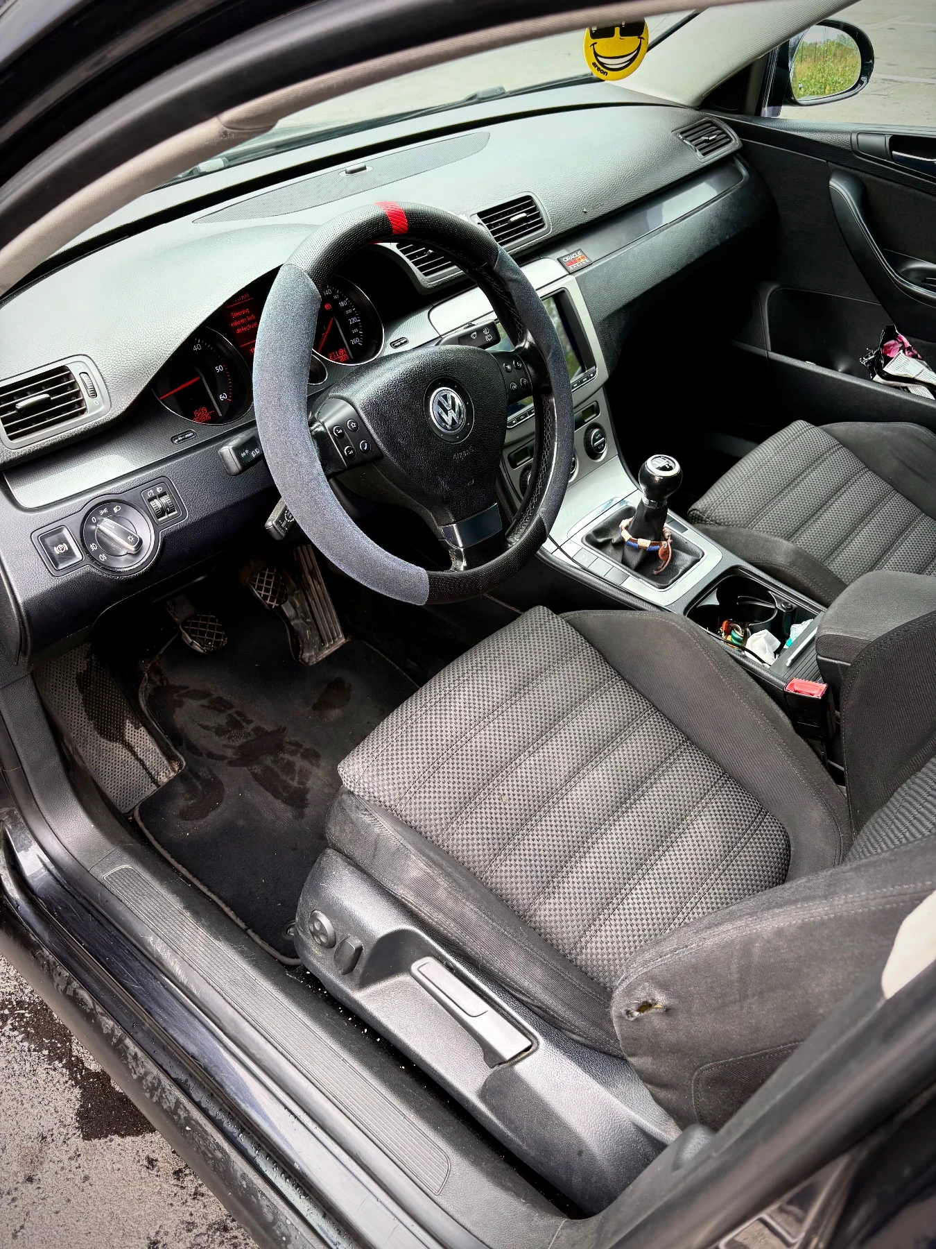 VW Passat 1.9 TDI, снимка 12 - Автомобили и джипове - 56275370