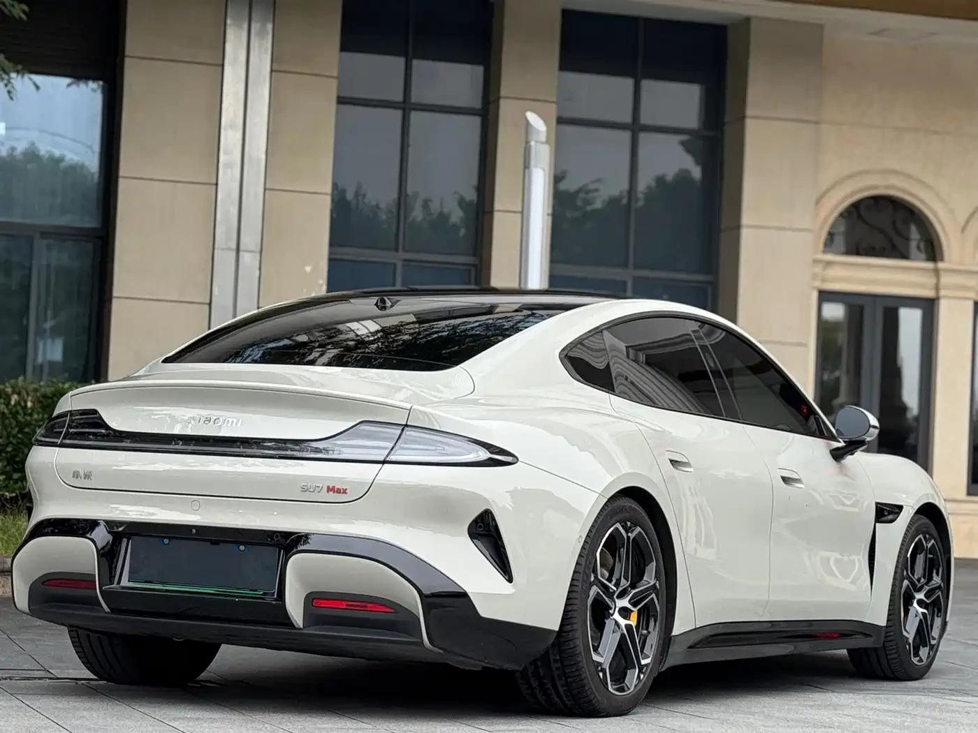 Xiaomi SU7 2025* MAX RANGE AWD EDITION* 800�� ������* 360* DI | Mobile.bg � ����������� 5