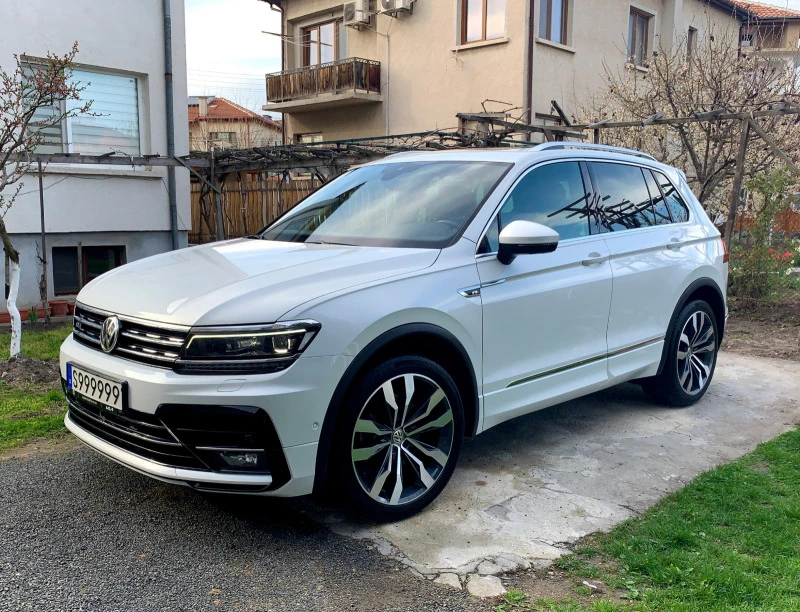 VW Tiguan GTS* R-line* 240k.c* Distronic* 360* Kamera* Panor, снимка 2 - Автомобили и джипове - 47846871