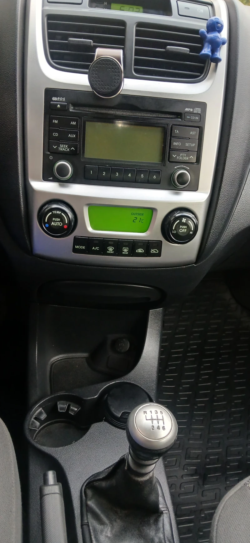 Kia Sportage 2000 crdi, снимка 5 - Автомобили и джипове - 52527594