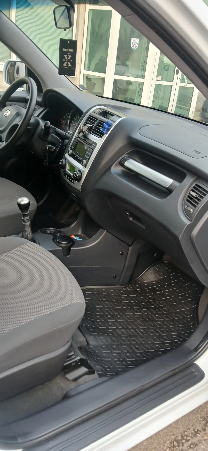 Kia Sportage 2000 crdi, снимка 10 - Автомобили и джипове - 52527594