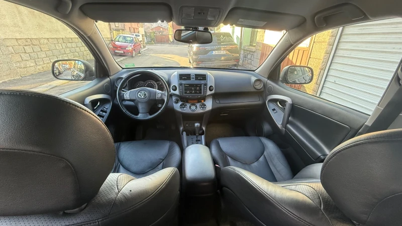 Toyota Rav4 ВСИЧКИ ЕКСТРИ, снимка 8 - Автомобили и джипове - 52711396