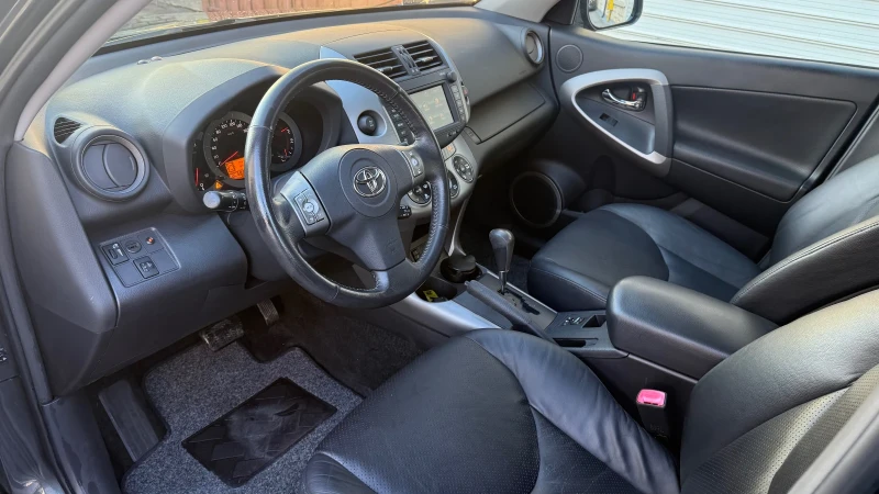 Toyota Rav4 ВСИЧКИ ЕКСТРИ, снимка 14 - Автомобили и джипове - 52711396