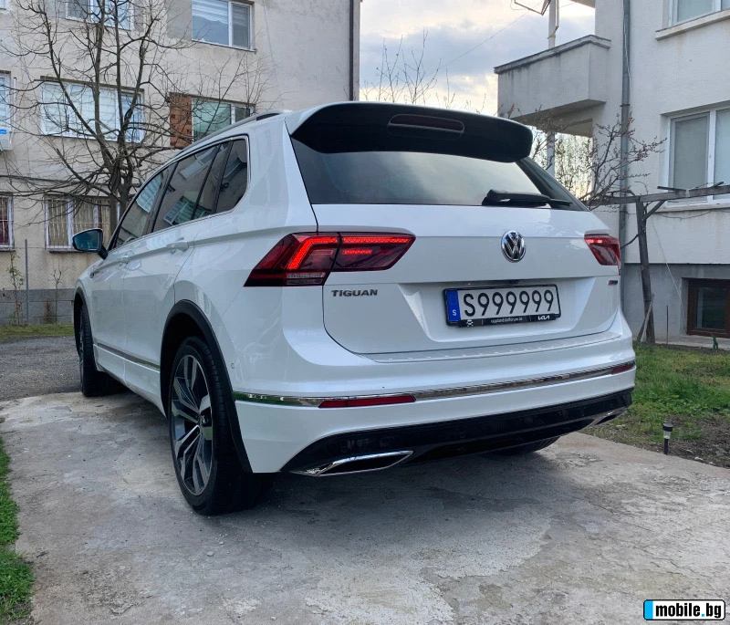 VW Tiguan GTS* R-line* 240k.c* Distronic* 360* Kamera* Panor, снимка 4 - Автомобили и джипове - 49510998