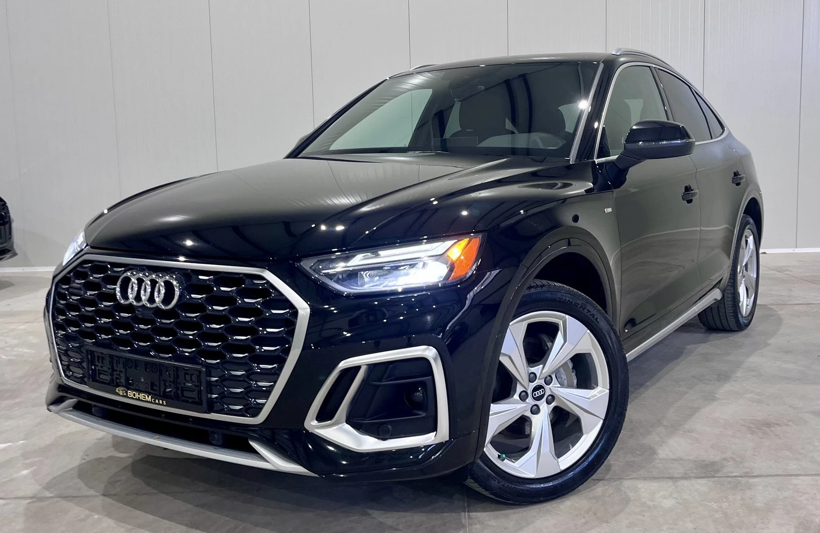 Audi Q5 45TFSI S Line SportBack, снимка 1