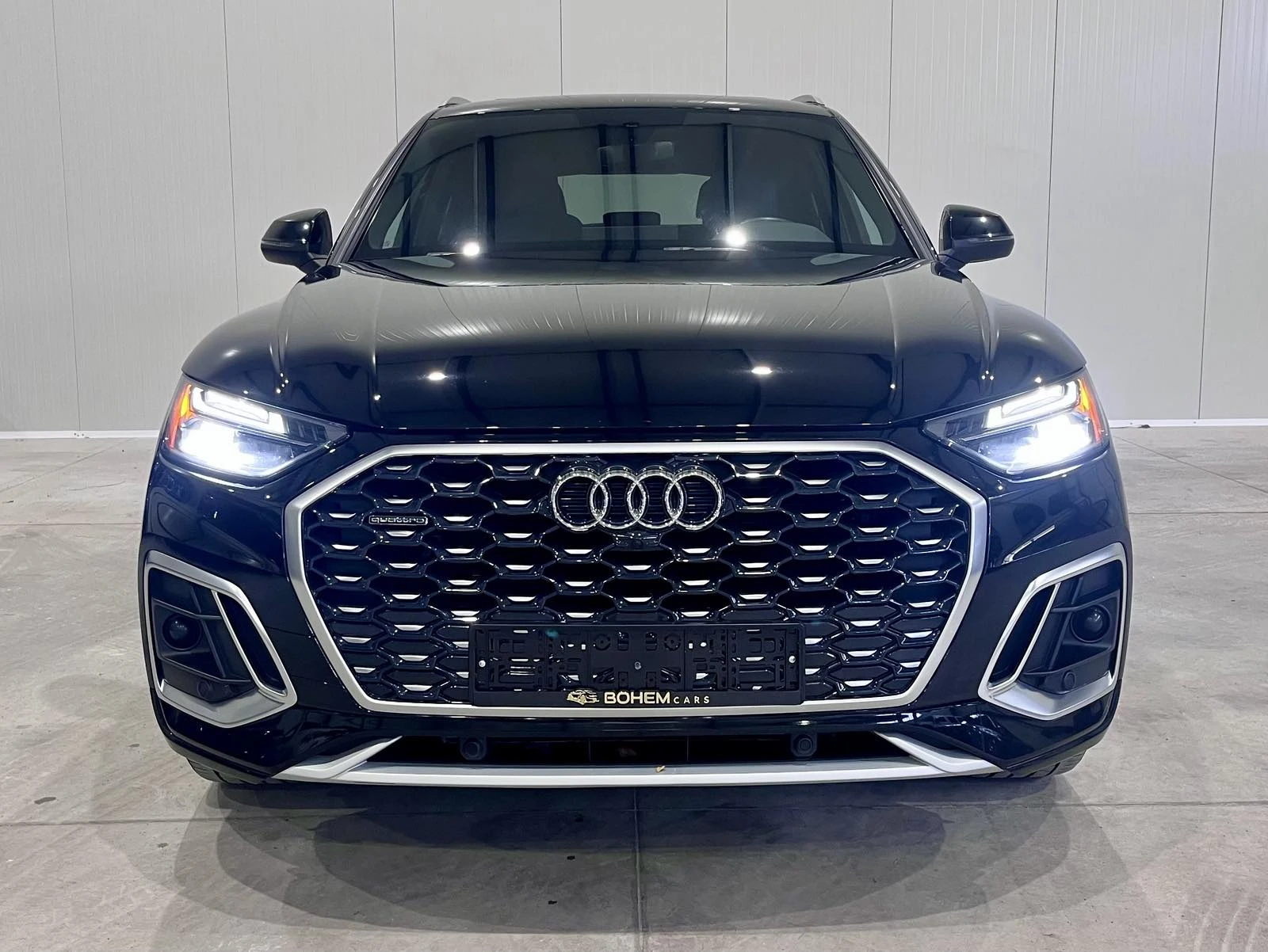 Audi Q5 45TFSI S Line SportBack - изображение 8