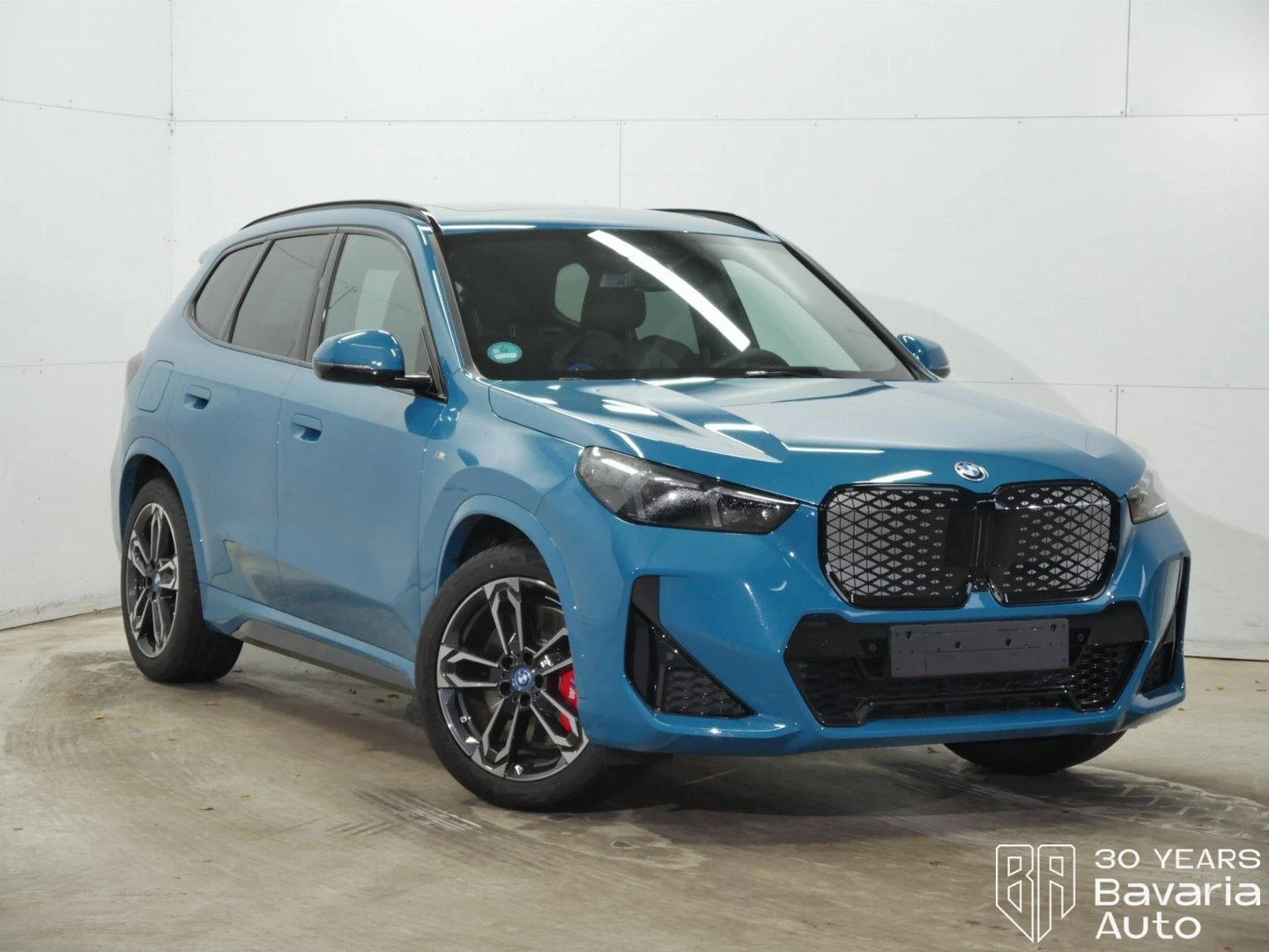 BMW iX1 30 xDrive M Sport Paket  | Mobile.bg   4