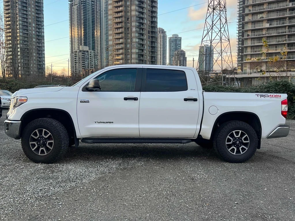 Toyota Tundra * SR5 Plus * CARFAX *    | Mobile.bg   2