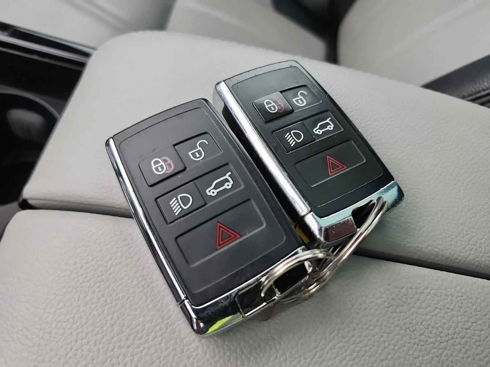 Land Rover Range Rover Evoque FIRST EDITION| HEADUP| 2 КЛЮЧА| CARFAX| , снимка 13 - Автомобили и джипове - 53814732