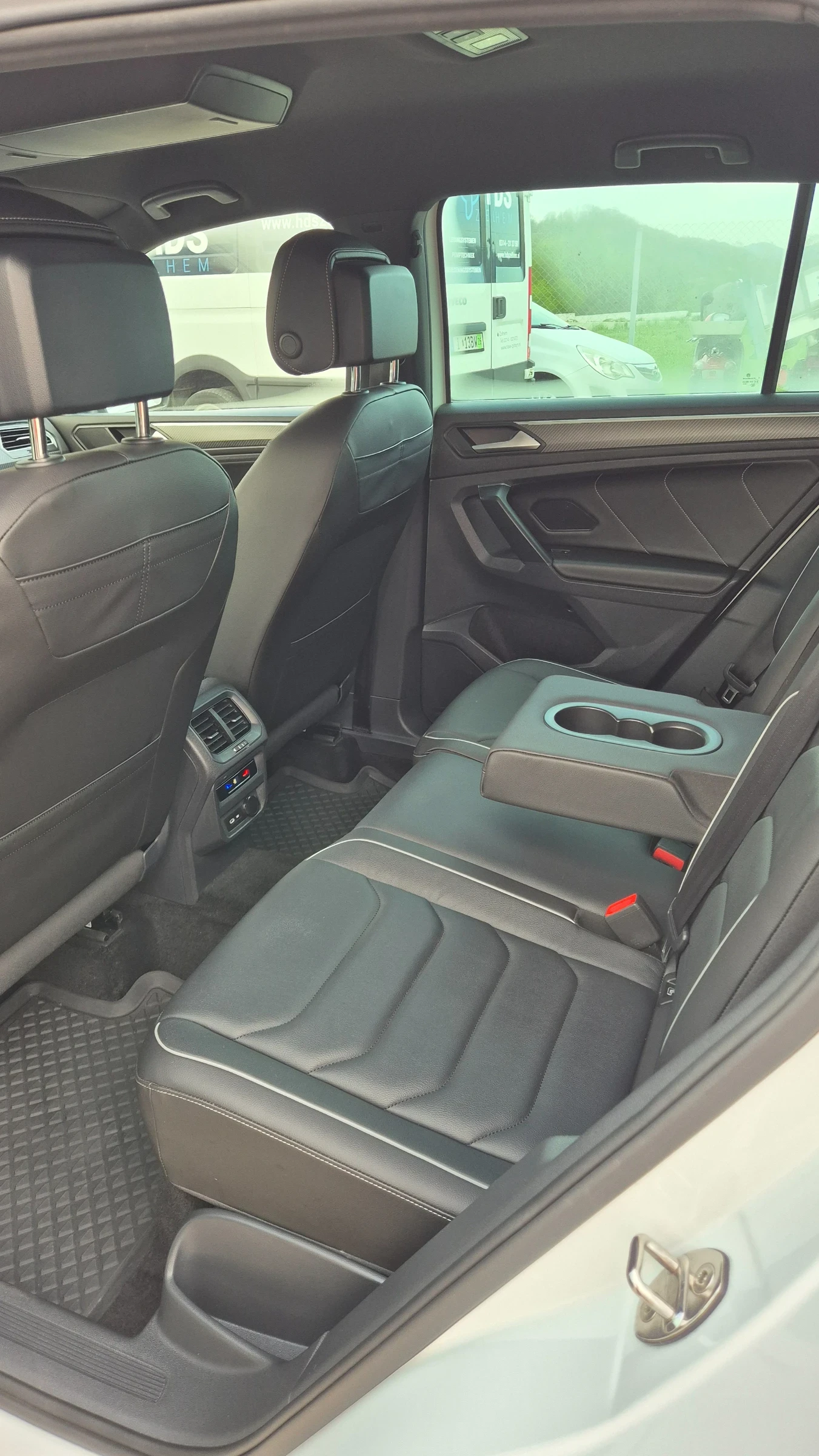 VW Tiguan 2.0TDI* R-Line* 4Motion* 200�.�.* ���������*  | Mobile.bg � ����������� 10