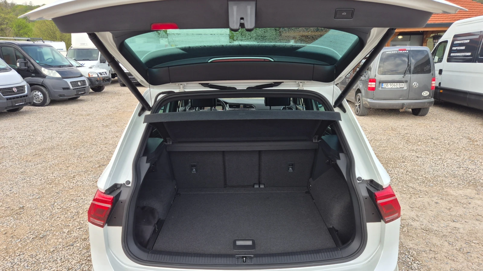 VW Tiguan 2.0TDI* R-Line* 4Motion* 200�.�.* ���������*  | Mobile.bg � ����������� 13