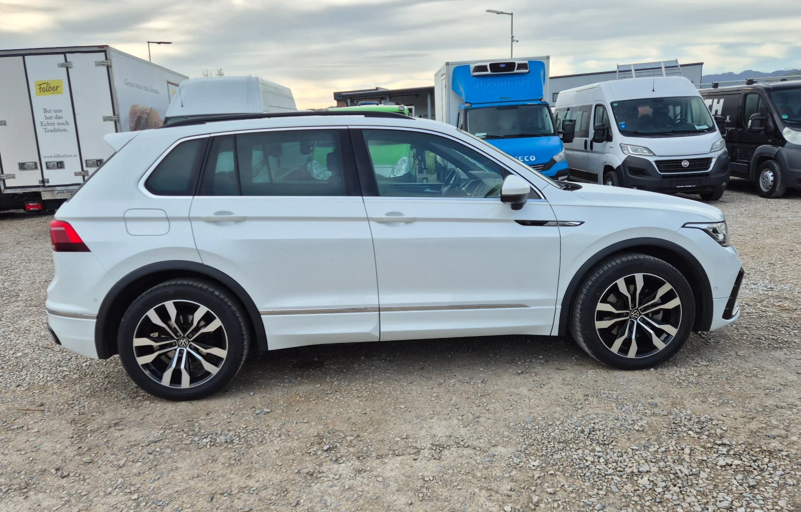 VW Tiguan 2.0TDI* R-Line* 4Motion* 200�.�.* ���������*  | Mobile.bg � ����������� 4