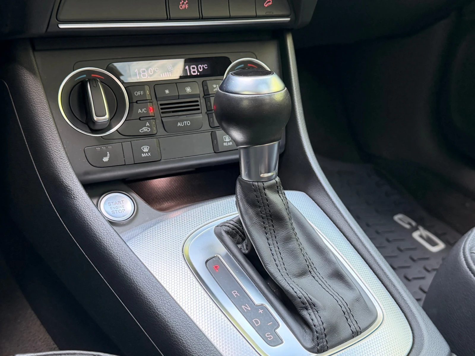 Audi Q3 2.0TFSI / QUATTRO , снимка 14 - Автомобили и джипове - 55086638