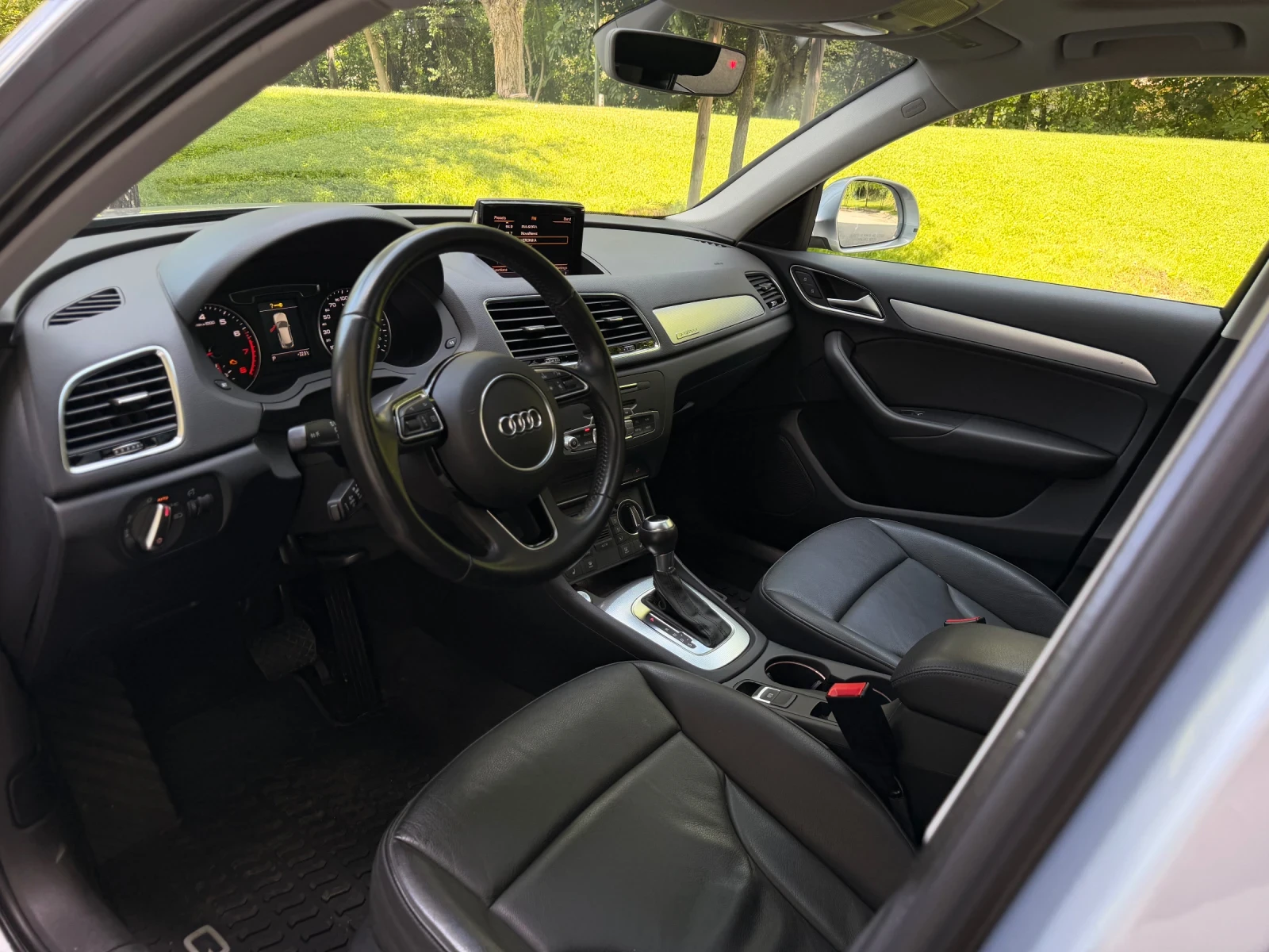 Audi Q3 2.0TFSI / QUATTRO , снимка 15 - Автомобили и джипове - 55086638