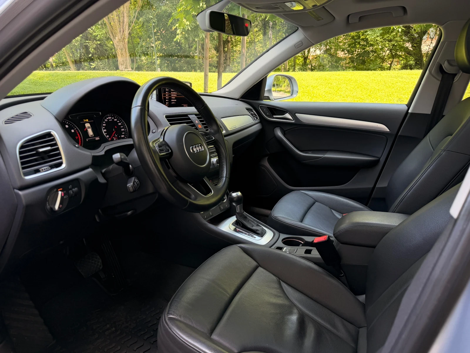 Audi Q3 2.0TFSI / QUATTRO , снимка 9 - Автомобили и джипове - 55086638