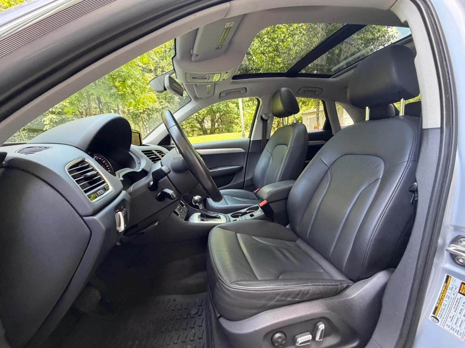 Audi Q3 2.0TFSI / QUATTRO , снимка 10 - Автомобили и джипове - 55086638