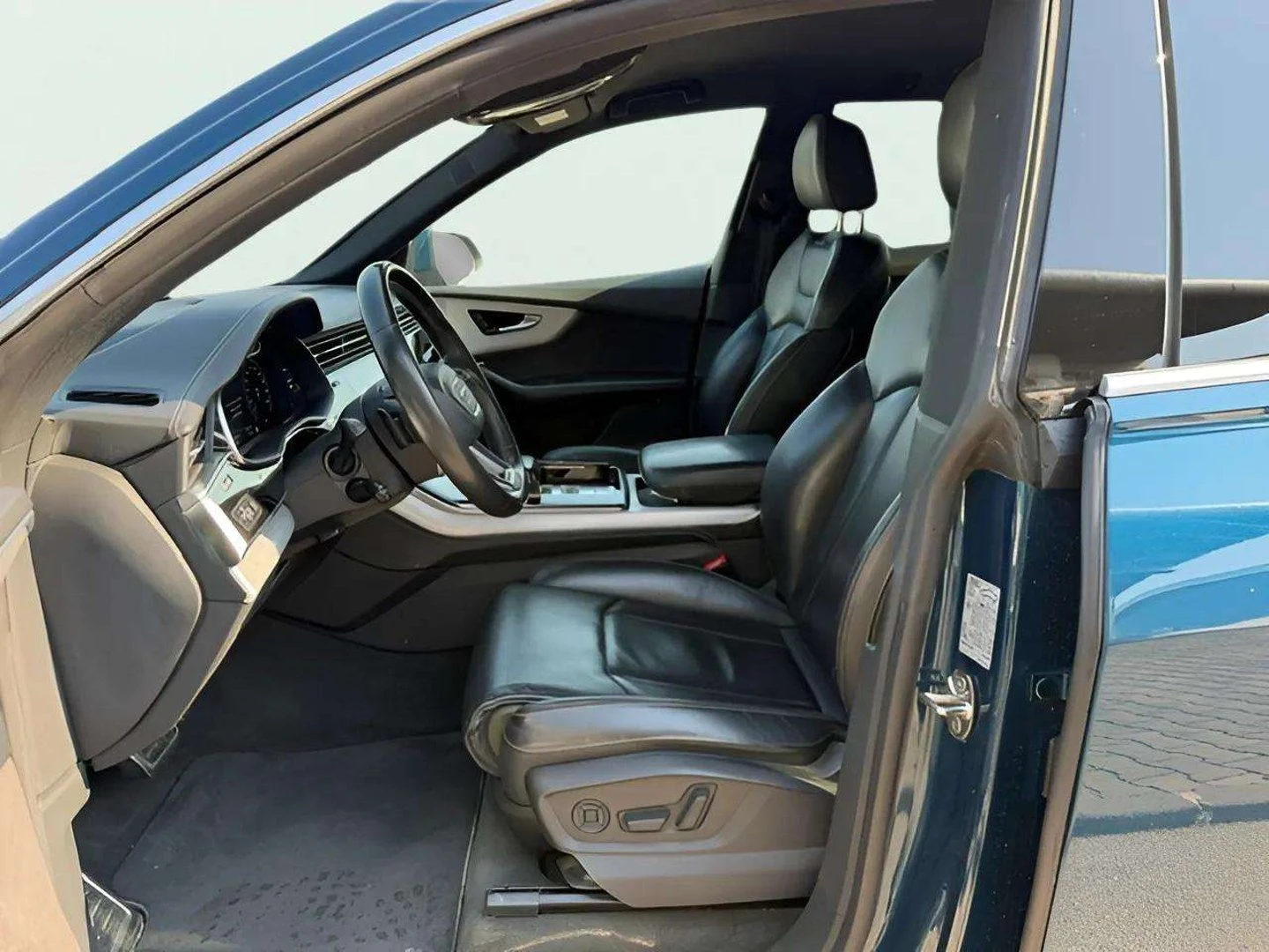 Audi Q8, снимка 7 - Автомобили и джипове - 56111515
