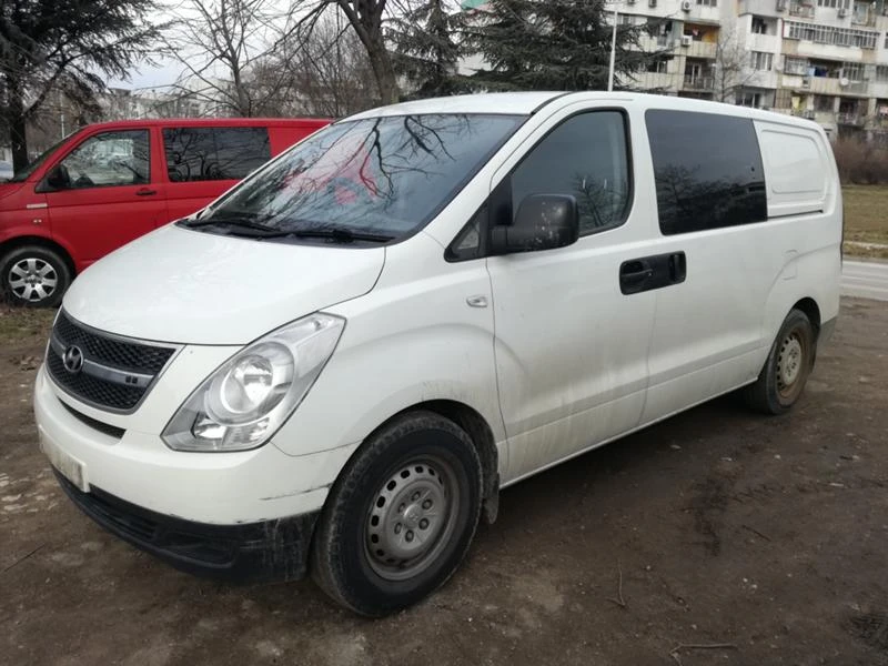 Hyundai H1 2.2 CRDi, снимка 8 - Бусове и автобуси - 35701673