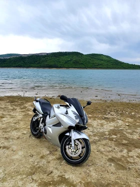 Honda Vfr 800 VTEC Gen 6, снимка 3