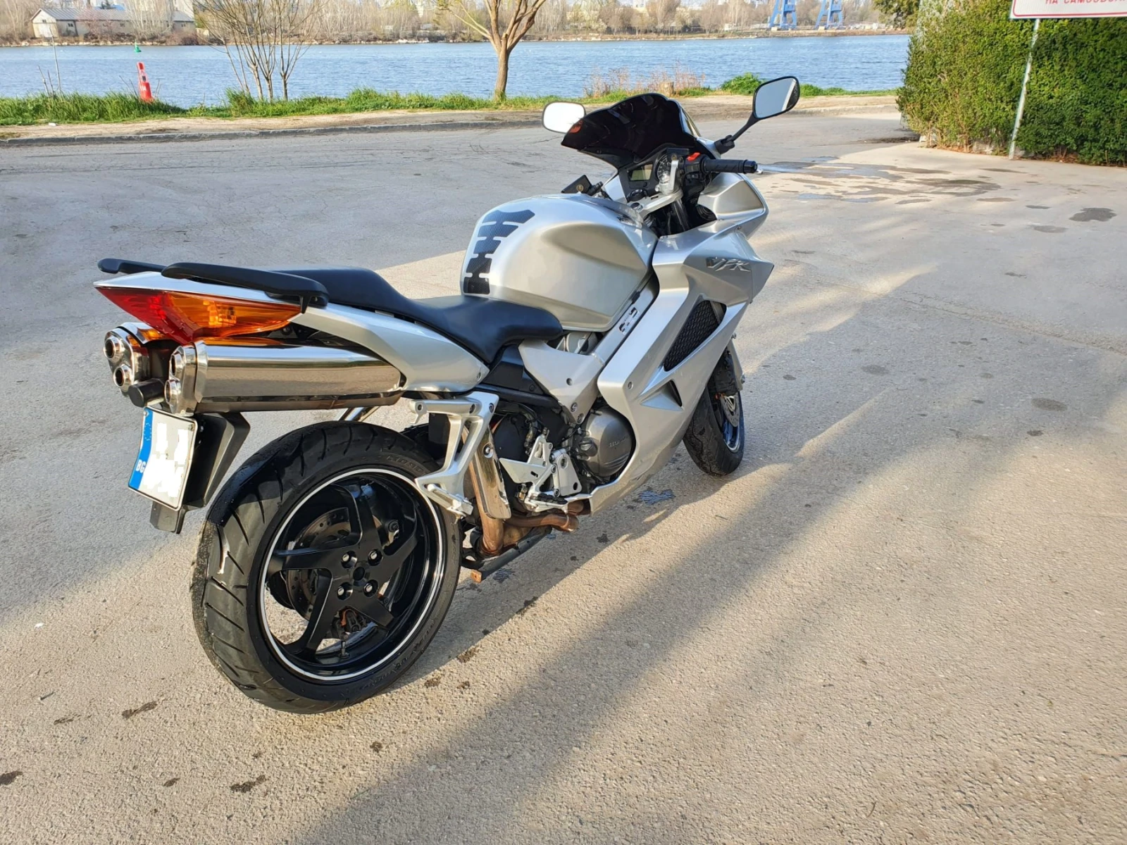 Honda Vfr 800 VTEC Gen 6, снимка 5 - Мотоциклети и мототехника - 54615776
