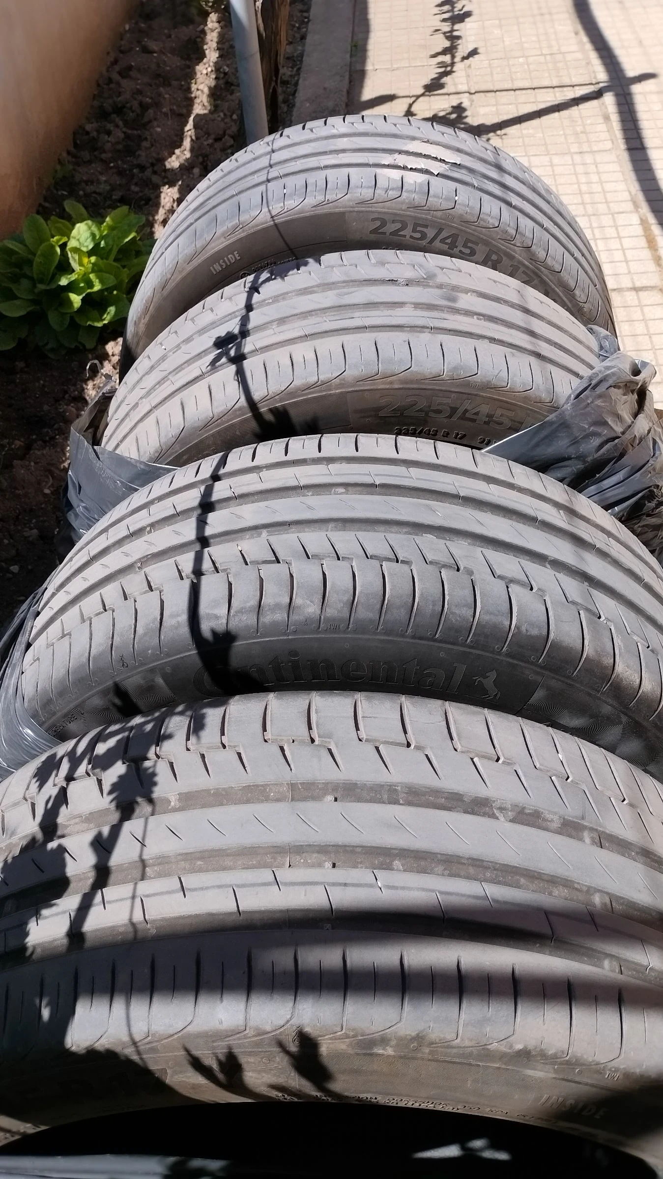 Гуми Летни 225/45R17, снимка 3 - Гуми и джанти - 54313658