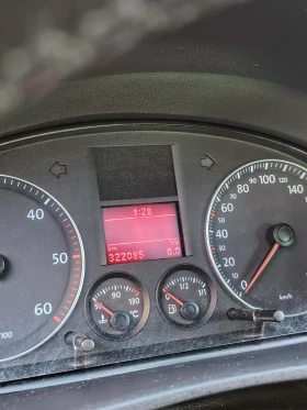 VW Touran 2.0TDI, снимка 8