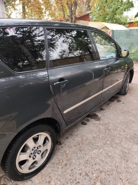 Toyota Avensis verso 6+ 1, снимка 10