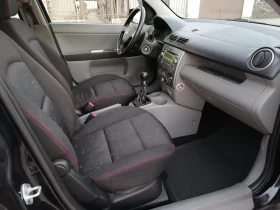 Mazda 2 1.4 дизел клима , снимка 12