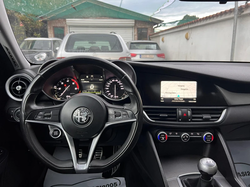 Alfa Romeo Giulia 2.2JTD-M XENON NAVI , снимка 9 - Автомобили и джипове - 43398850