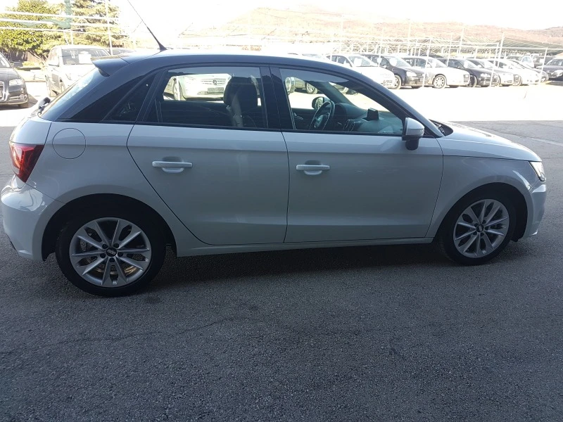 Audi A1 1.6TDI 116кс, снимка 8 - Автомобили и джипове - 44163352