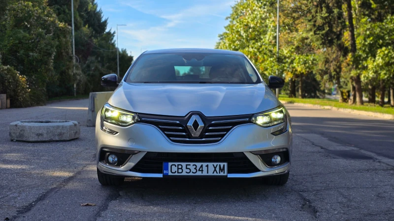 Renault Megane, снимка 2 - Автомобили и джипове - 48602350