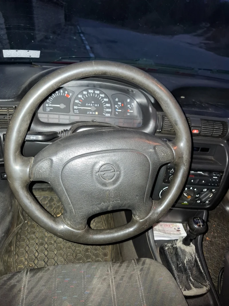 Opel Astra 1.4 Бензин/газ, снимка 8 - Автомобили и джипове - 47929004