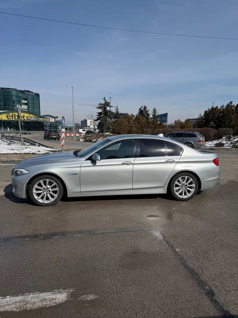 BMW 523 3.0i 204кс, снимка 8 - Автомобили и джипове - 49232956